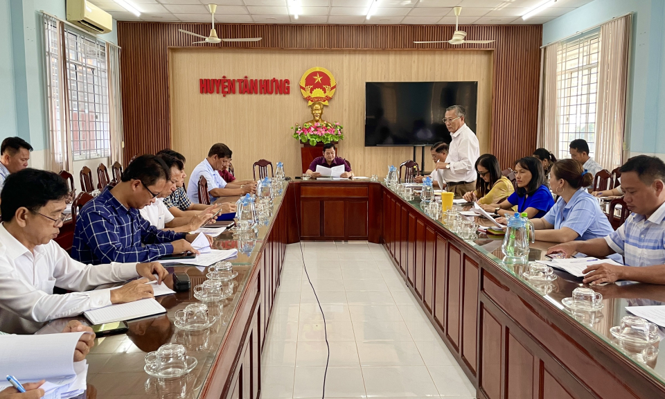 Tân Hưng đánh giá tình hình thực hiện công tác giảm nghèo bền vững