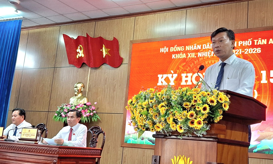 Ông Nguyễn Minh Sang được bầu giữ chức Phó Chủ tịch UBND thành phố Tân An