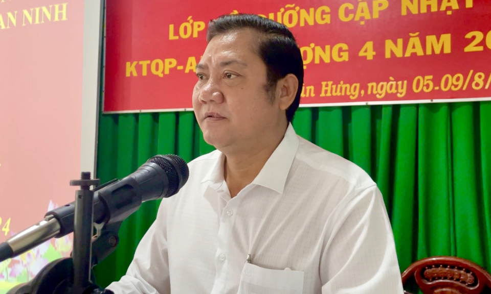 Tân Hưng khai giảng lớp bồi dưỡng, cập nhật kiến thức quốc phòng và an ninh năm 2024