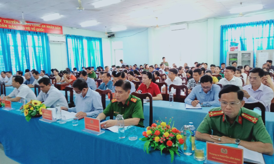 Thạnh Hóa tổ chức Ngày hội điểm toàn dân bảo vệ an ninh Tổ quốc 