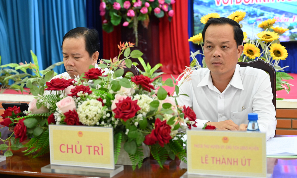 Bến Lức gặp gỡ, đối thoại giữa Chủ tịch UBND huyện với doanh nghiệp
