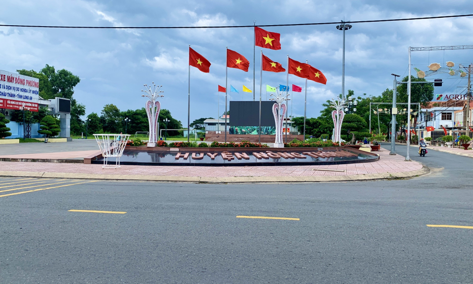 Kiểm tra mức độ đạt tiêu chí đô thị văn minh tại thị trấn Tầm Vu