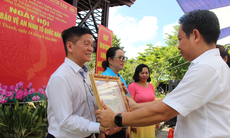 Thủ Thừa: Tổ chức ngày hội toàn dân bảo vệ an ninh Tổ quốc năm 2024