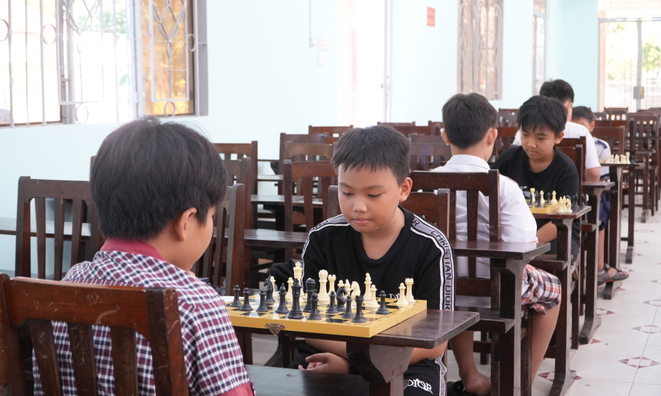 Giải cờ vua Tiểu học và Trung học cơ sở huyện Tân Trụ năm 2024