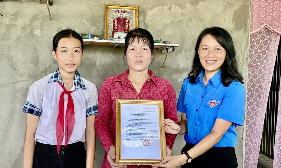 Tân Hưng bàn giao “Nhà đội viên” năm 2024