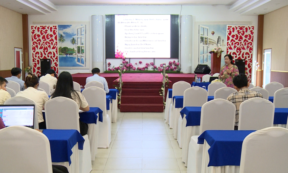 Tập huấn công tác văn thư, lưu trữ