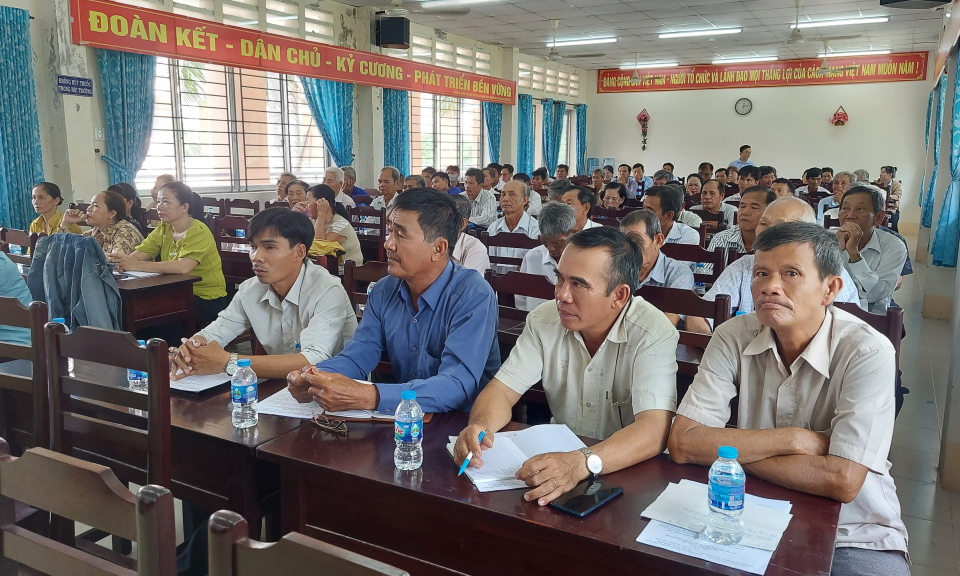 Tập huấn truyền thông nâng cao nhận thức xây dựng nông thôn mới tại Thạnh Hóa