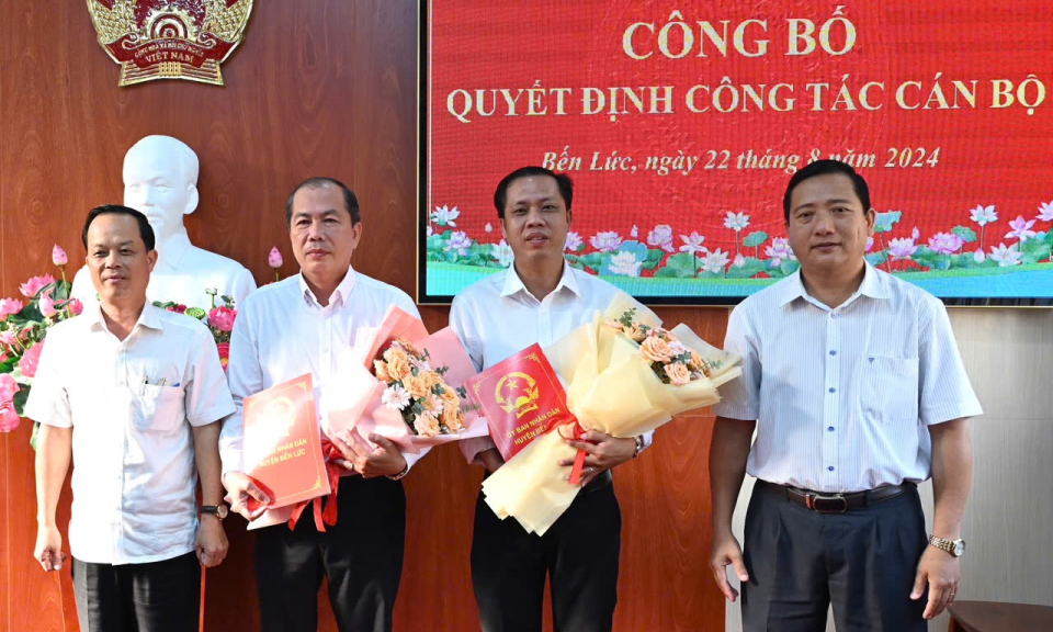Bến Lức bầu bổ sung chức vụ Chủ tịch UBND xã Nhựt Chánh và Long Hiệp
