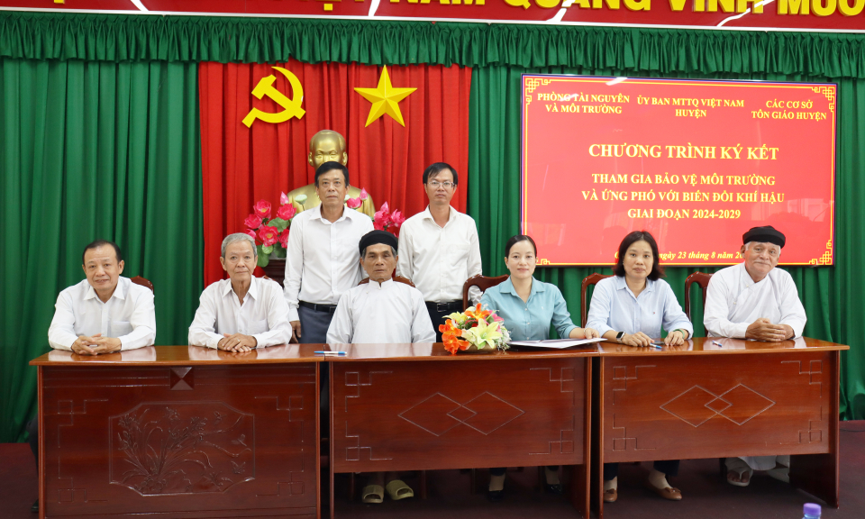 Cần Giuộc tập huấn bảo vệ môi trường cho tôn giáo