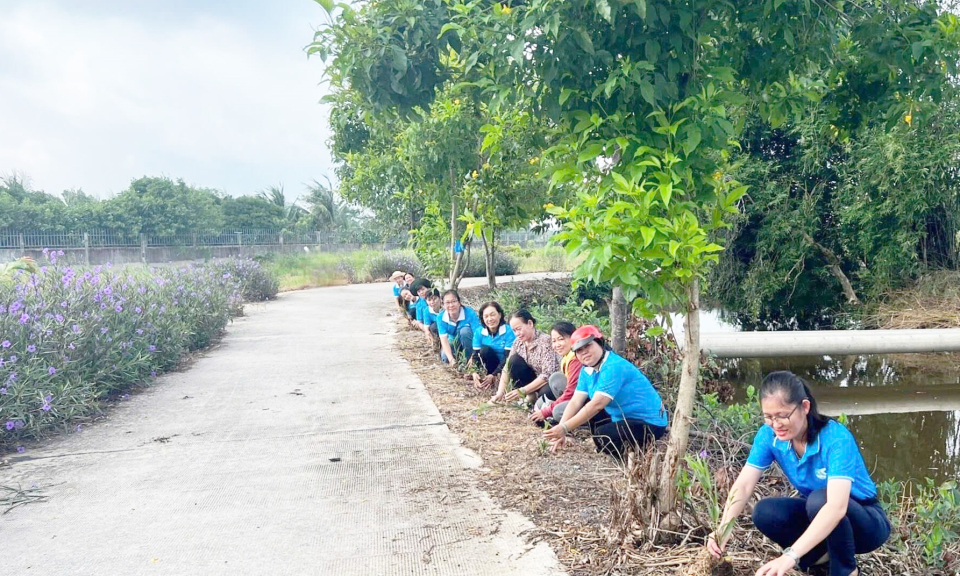 Huyện Cần Giuộc sơ kết cuộc vận động  “Toàn dân đoàn kết xây dựng nông thôn mới, đô thị văn minh”