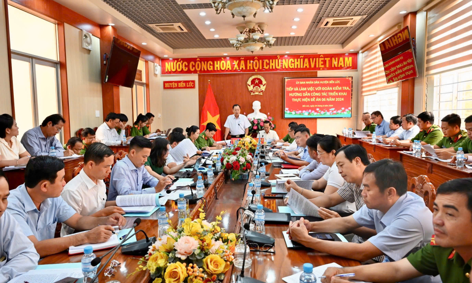 Bến Lức tiếp và làm việc với Đoàn kiểm tra thực hiện Đề án 06