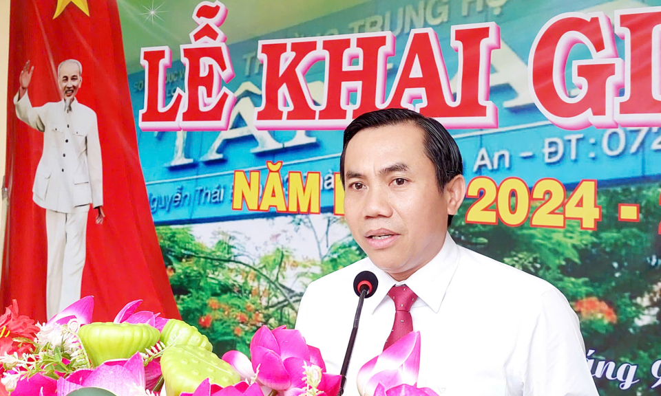 Thành phố Tân An các trường khai giảng năm học mới