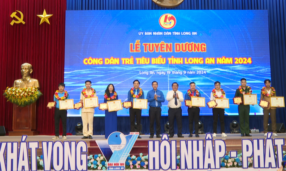 Lễ Tuyên dương Công dân Trẻ tiêu biểu tỉnh Long An năm 2024