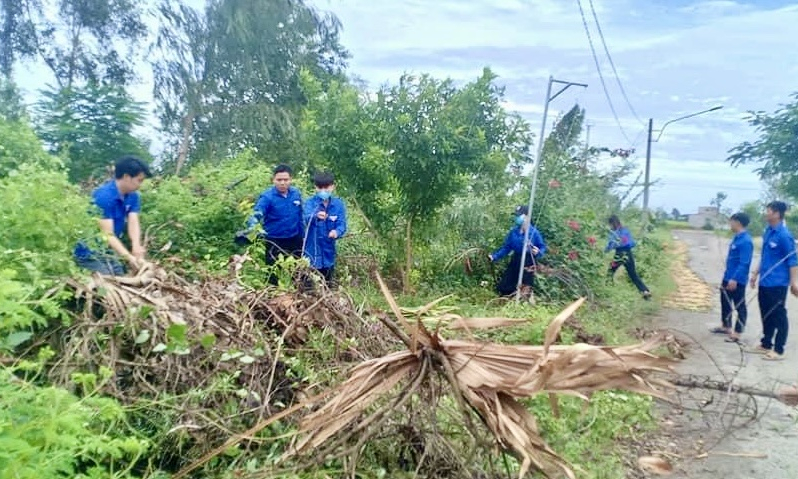 Tân Hưng đồng loạt ra quân “Ngày Chủ nhật xanh” lần 4 năm 2024