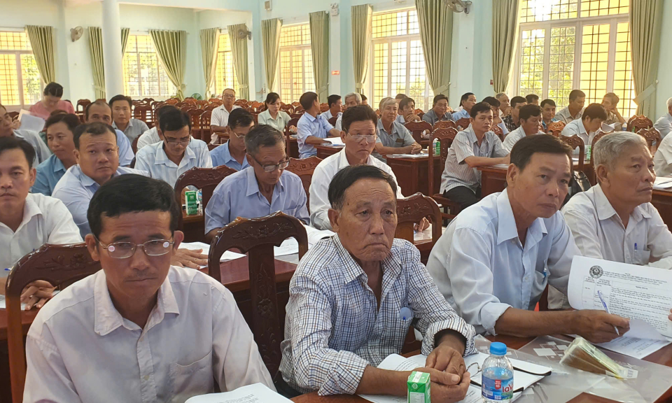 Huyện Tân Thạnh tập huấn điều tra, rà soát hộ nghèo, hộ cận nghèo