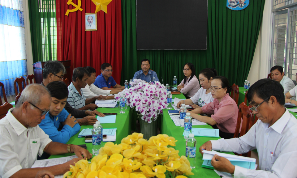 Thủ Thừa tập huấn nghiệp vụ về tiết kiệm và vay vốn