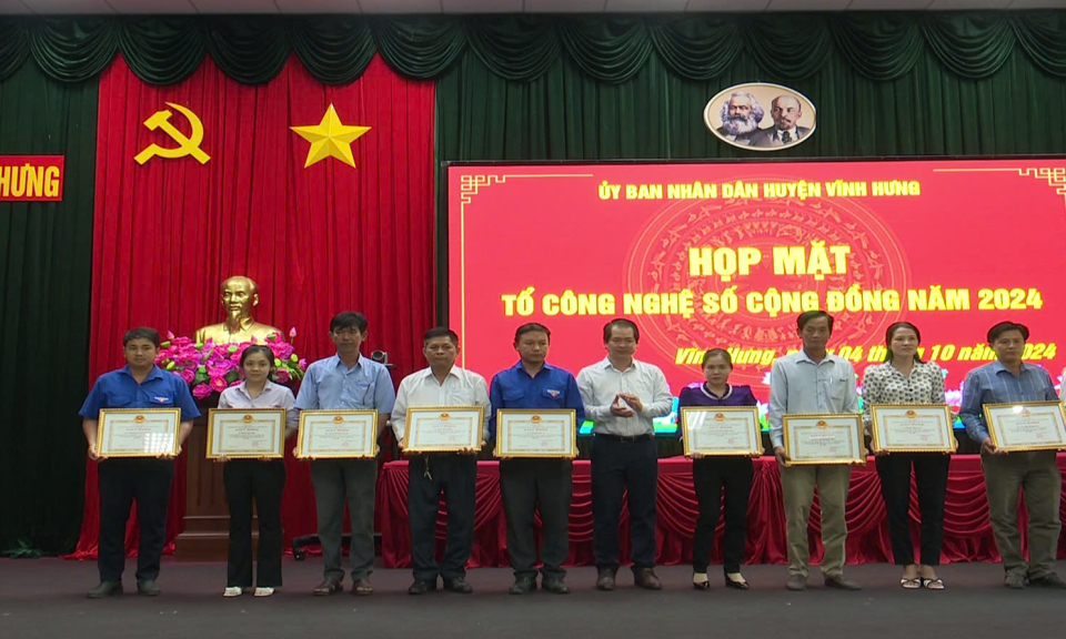 Vĩnh Hưng họp mặt công nghệ số cộng đồng năm 2024