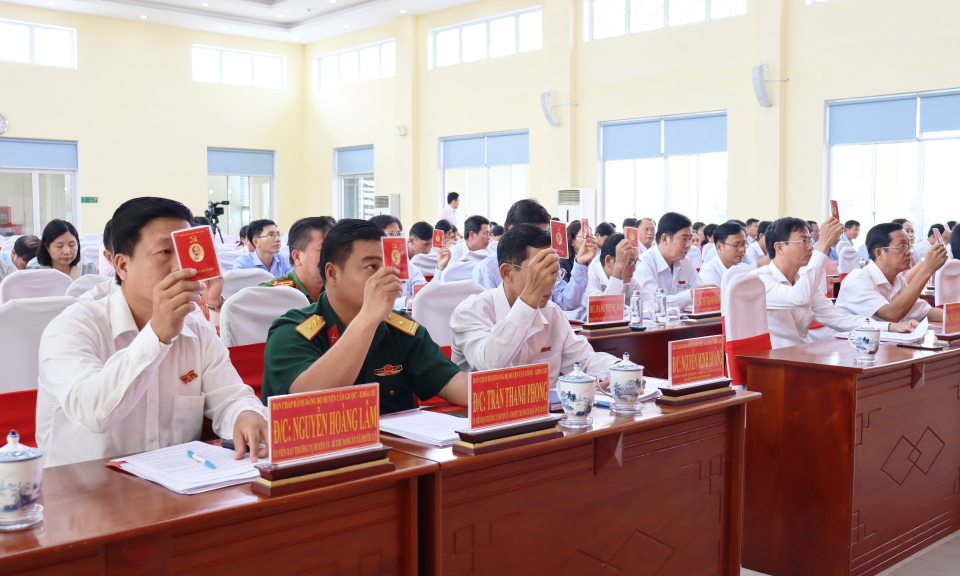 Hội nghị lần thứ 22 Ban Chấp hành Đảng bộ huyện Cần Giuộc