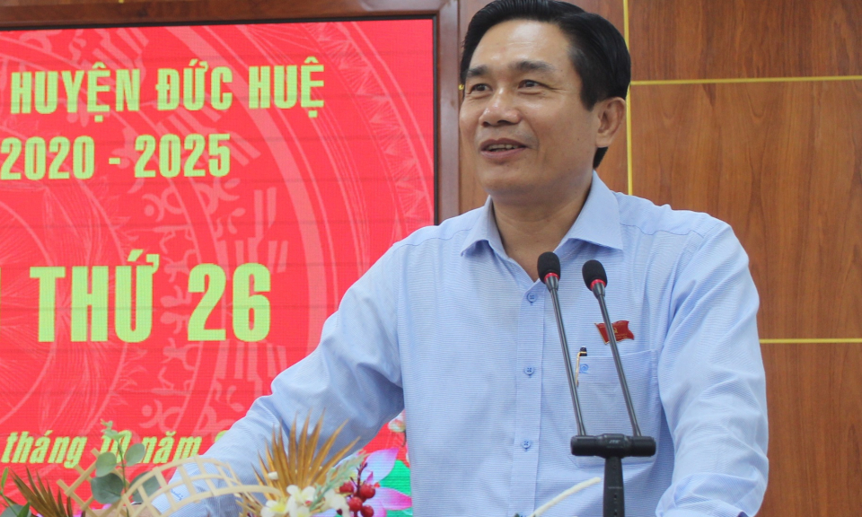 Đức Huệ tổ chức Hội nghị Huyện uỷ lần thứ 26