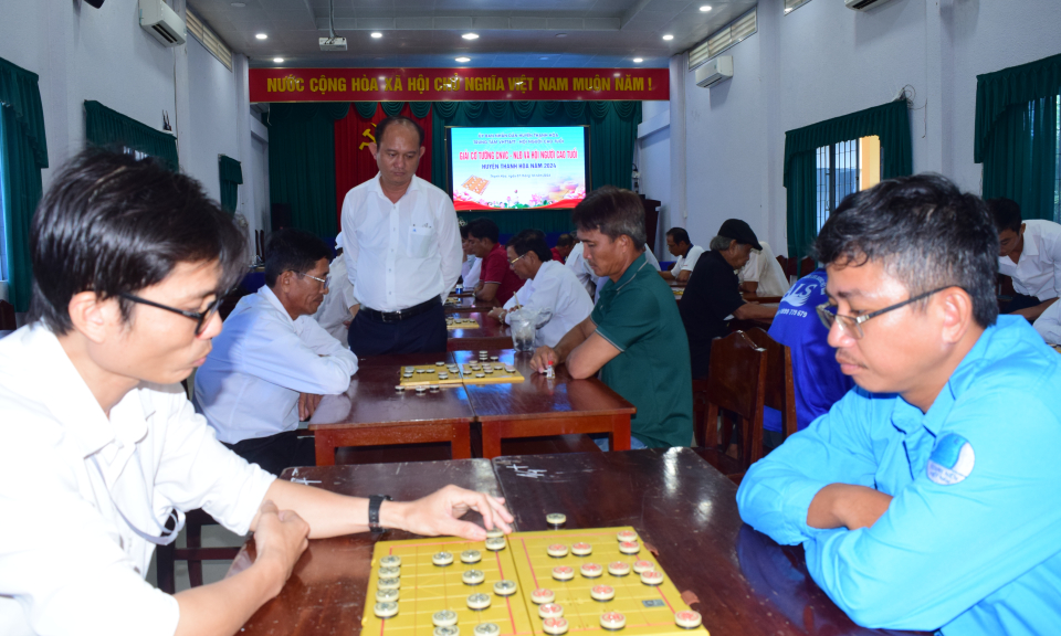 Thạnh Hóa tổ chức Giải cờ tướng Công nhân viên chức- Người lao động và Người cao tuổi 