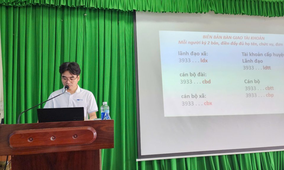 Thủ Thừa tập huấn hướng dẫn sử dụng hệ thống thông tin nguồn 