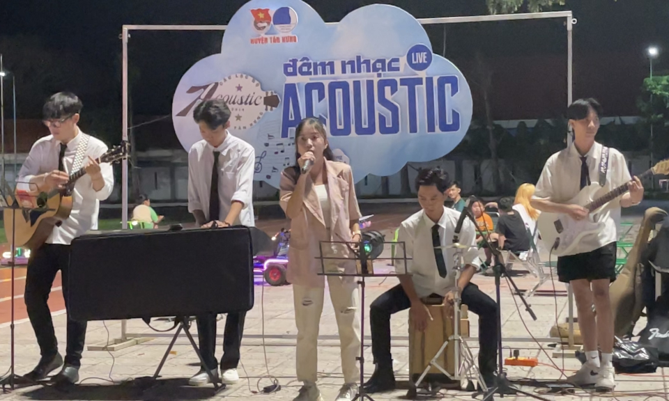 Tân Hưng ra mắt câu lạc bộ âm nhạc Acoustic