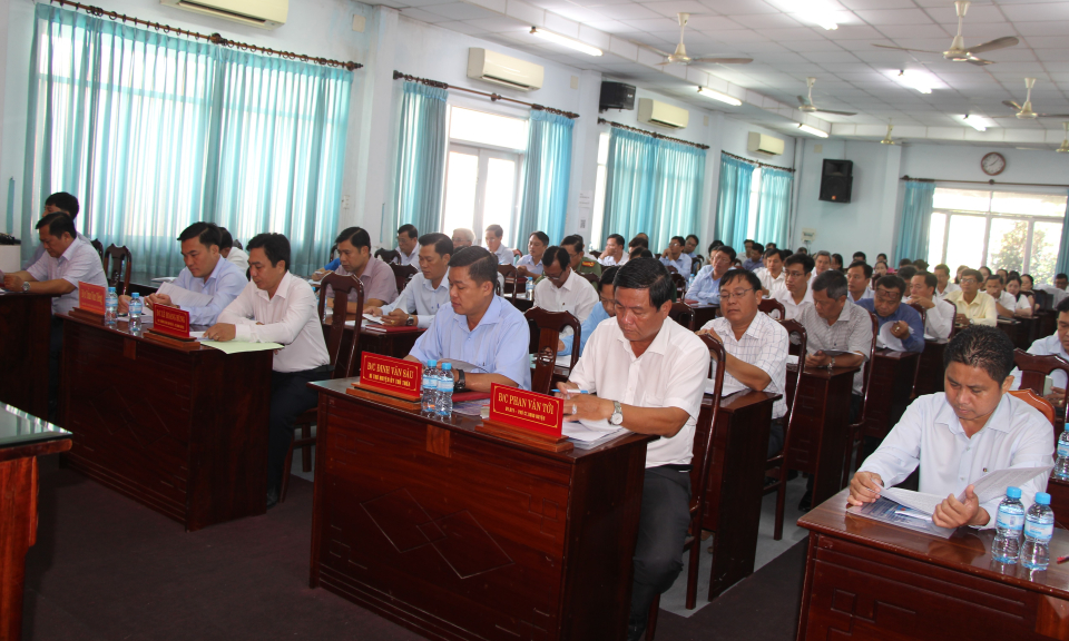 Thủ Thừa: Sơ kết các chỉ thị của Ban Thường vụ Huyện ủy về giáo dục