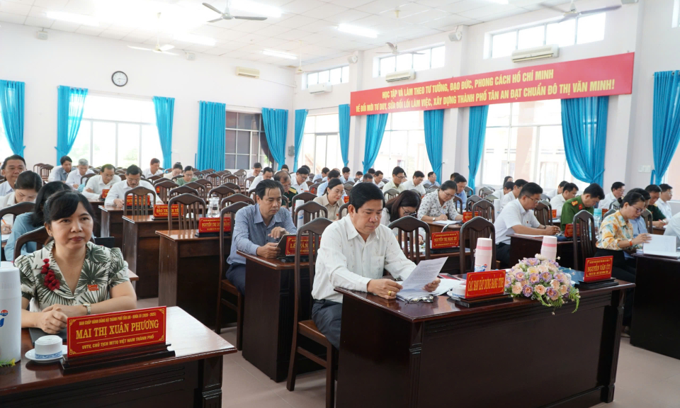 Hội nghị lần thứ 22 Ban Chấp hành Đảng bộ thành phố Tân An