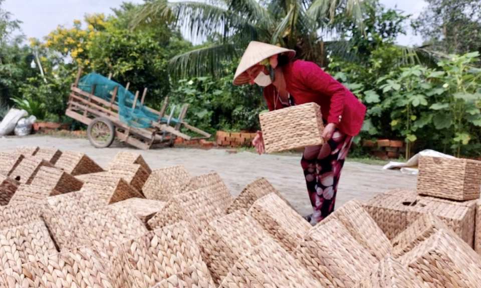 Tân Hưng tổng doanh số cho vay tín dụng chính sách đạt trên 114 tỷ đồng