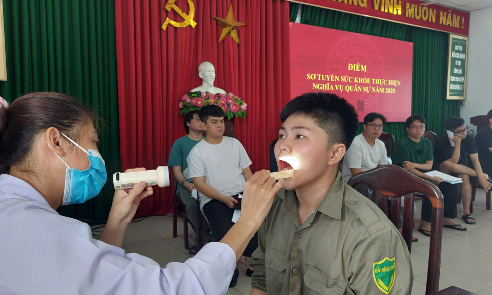 Thành phố Tân An khám sơ tuyển nghĩa vụ quân sự năm 2025