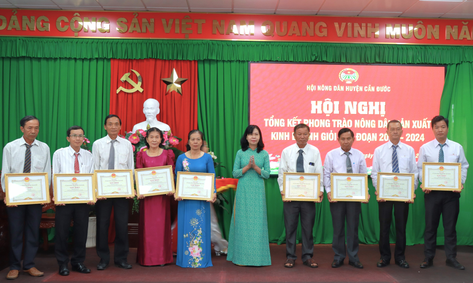 Cần Đước tổng kết phong trào “Nông dân sản xuất kinh doanh giỏi” giai đoạn 2022 - 2024