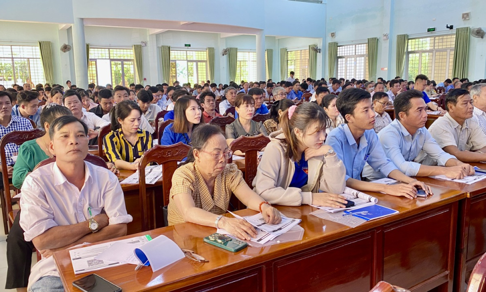 Huyện Tân Thạnh tập huấn kỹ năng cho Tổ công nghệ số cộng đồng 