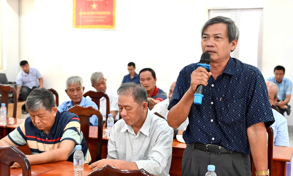 Cử tri thị trấn Bến Lức kiến nghị nhiều vấn đề liên quan đến hạ tầng giao thông