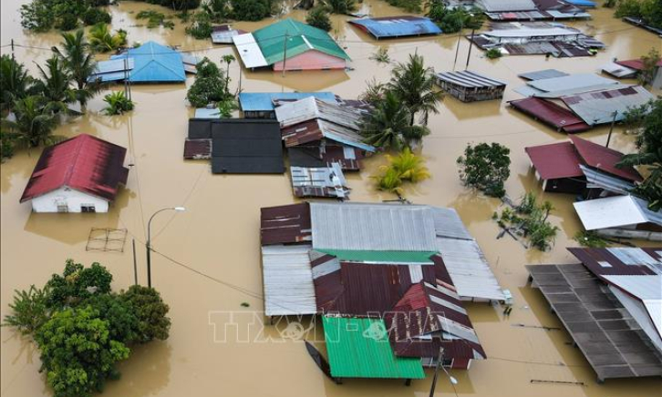 Malaysia thiết lập nơi trú ẩn tạm thời cho hàng chục nghìn người bị lũ lụt