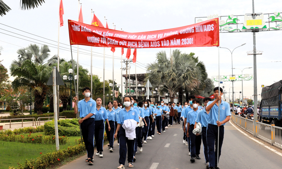 Cần Đước hưởng ứng Tháng hành động quốc gia phòng chống HIV/AIDS 