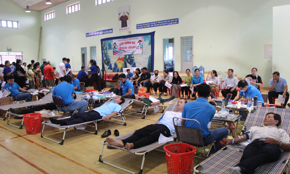 Thủ Thừa ngày hội hiến máu tình nguyện