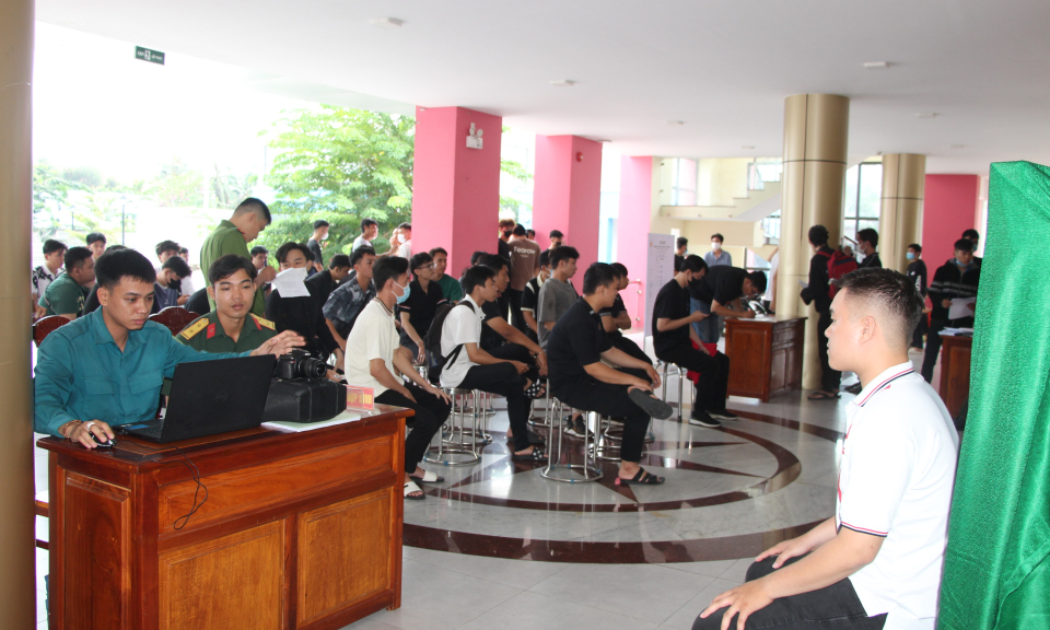 Thủ Thừa khám sức khỏe nghĩa vụ Quân sự năm 2025