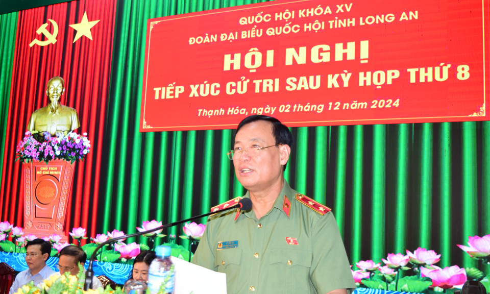 Đại biểu Quốc hội tỉnh Long An tiếp xúc cử tri và thực hiện công tác xã hội tại huyện Thạnh Hóa