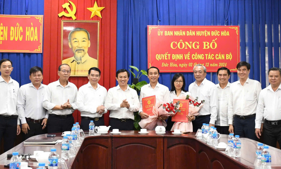 Đức Hòa phê chuẩn kết quả bầu Phó Chủ tịch UBND huyện 