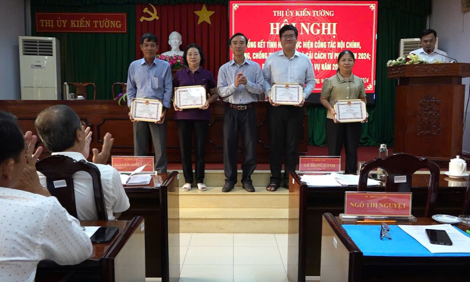 Kiến Tường tổng kết công tác nội chính