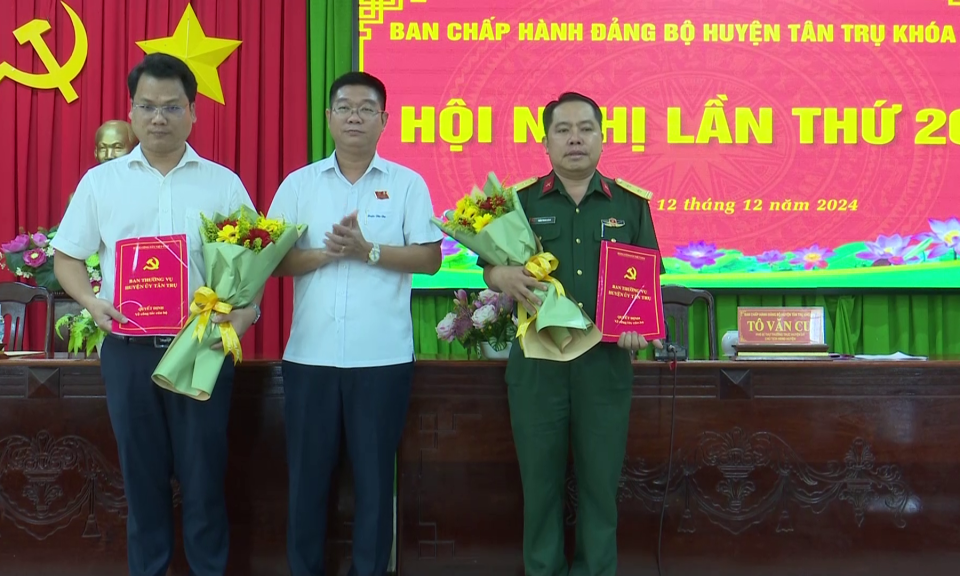  Hội nghị Huyện ủy Tân Trụ lần thứ 20
