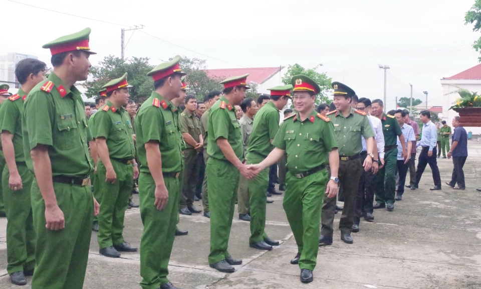 Đức Hòa ra quân bảo đảm an ninh trật tự Tết Nguyên đán 