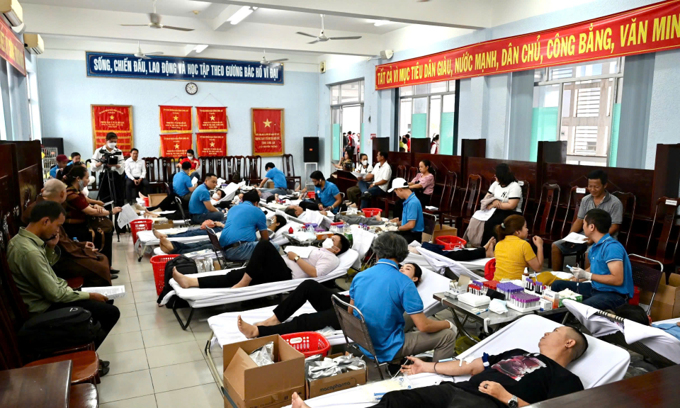 Bến Lức tổ chức hiến máu tình nguyện