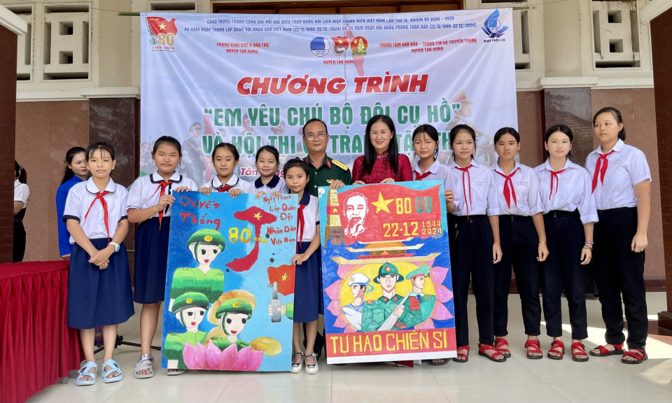 Tân Hưng: Hội thi vẽ tranh chào mừng kỷ niệm Ngày thành lập Quân đội Nhân dân Việt Nam 