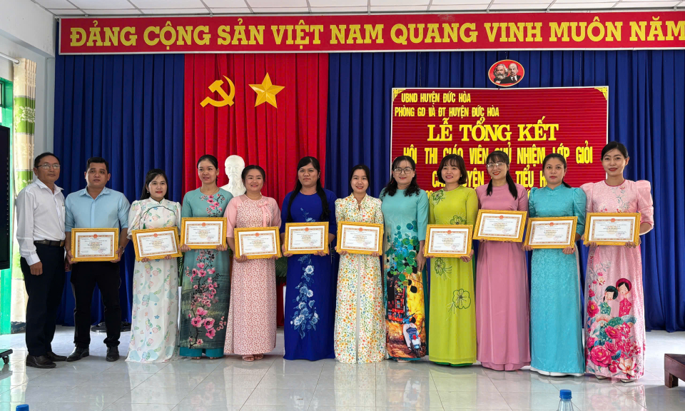 Đức Hòa có 109 giáo viên tiểu học được công nhận giáo viên chủ nhiệm lớp giỏi cấp huyện