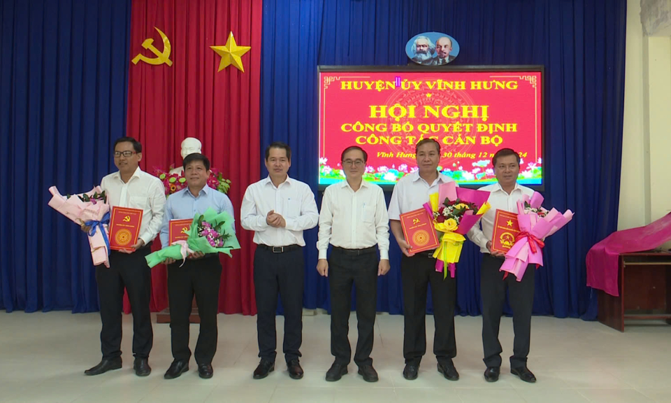 Vĩnh Hưng công bố quyết định về công tác cán bộ