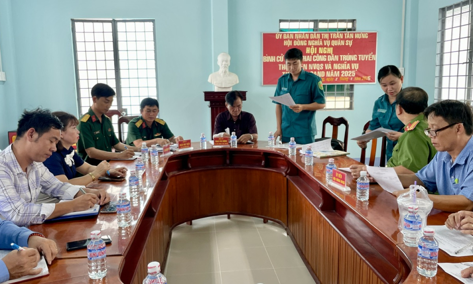 Tân Hưng: bình cử, công khai công dân trúng tuyển nghĩa vụ quân sự năm 2025