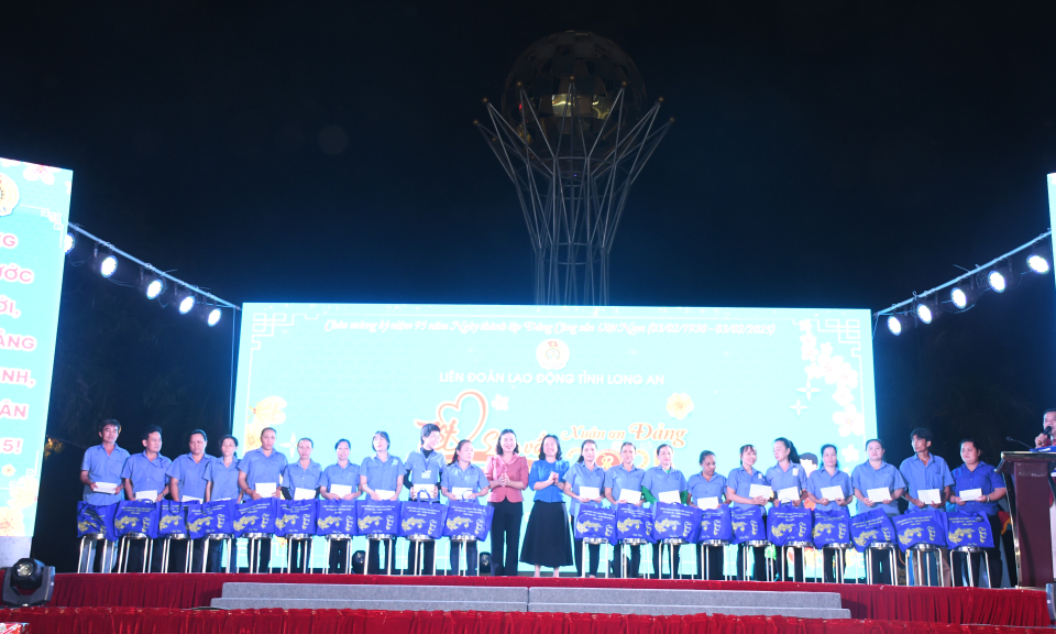 Chương trình “Tết sum vầy - Xuân ơn Đảng” năm 2025