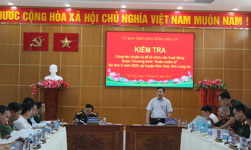 UBND tỉnh kiểm tra công tác tổ chức Chương trình Xuân chiến sĩ năm 2025 tại Đức Huệ
