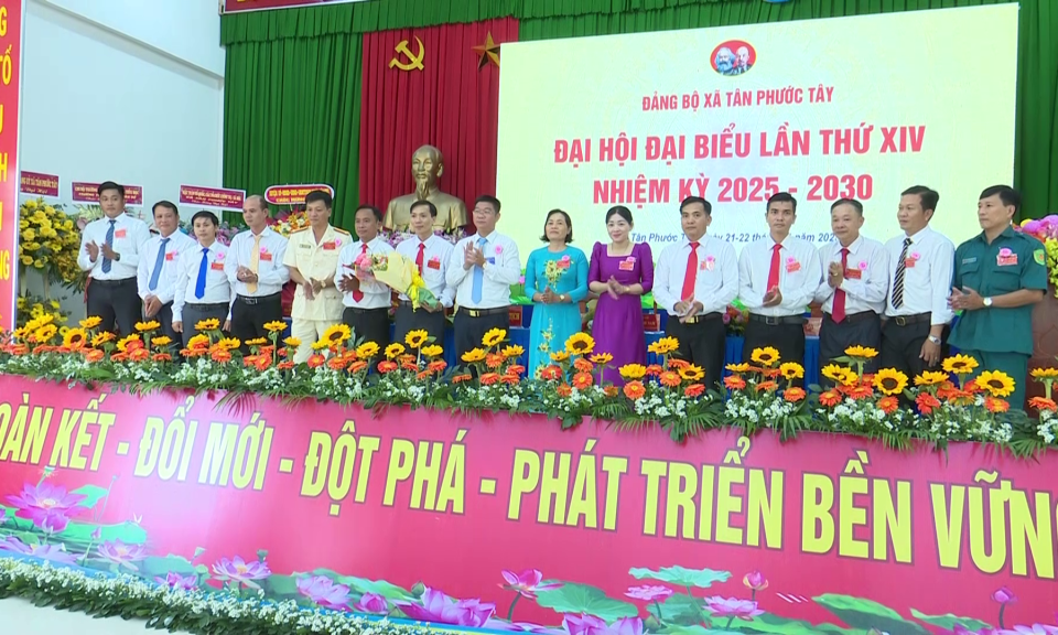 Đại hội điểm Đảng bộ xã Tân Phước Tây, huyện Tân Trụ